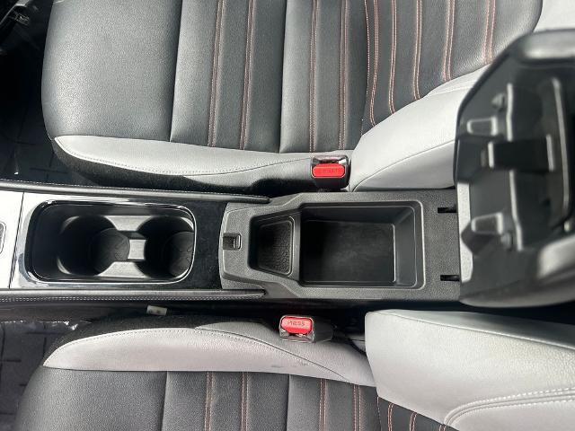 2023 Nissan Kicks SR Xtronic CVT