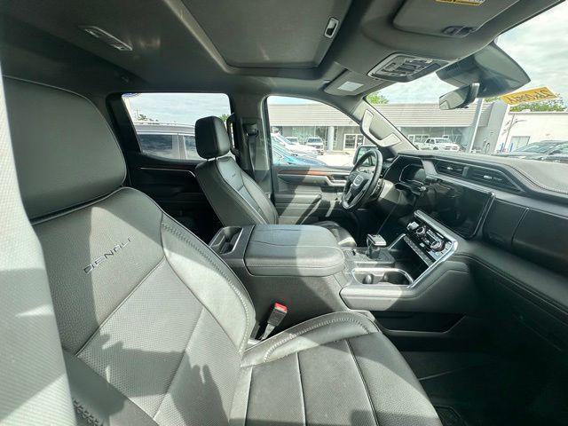 2025 GMC Sierra 1500 4WD Crew Cab Short Box Denali