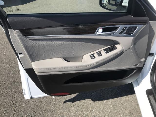 2017 Genesis G80 3.8