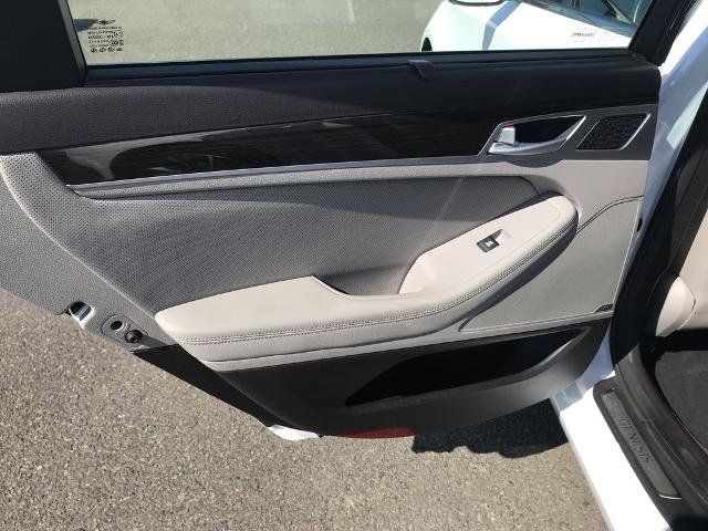 2017 Genesis G80 3.8