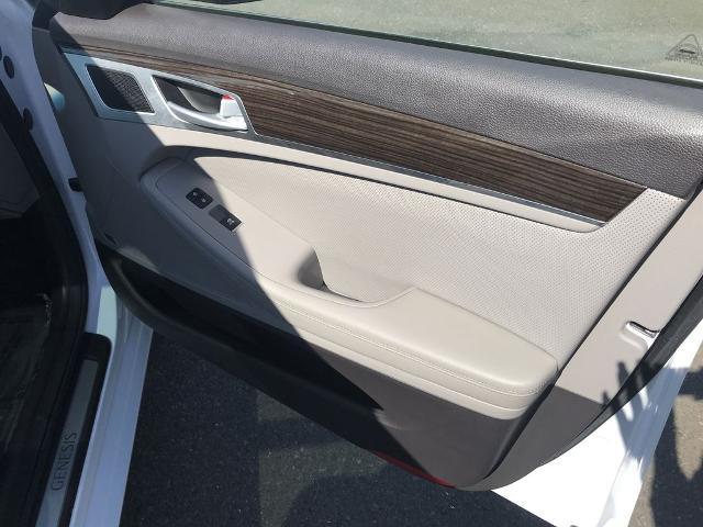2017 Genesis G80 3.8