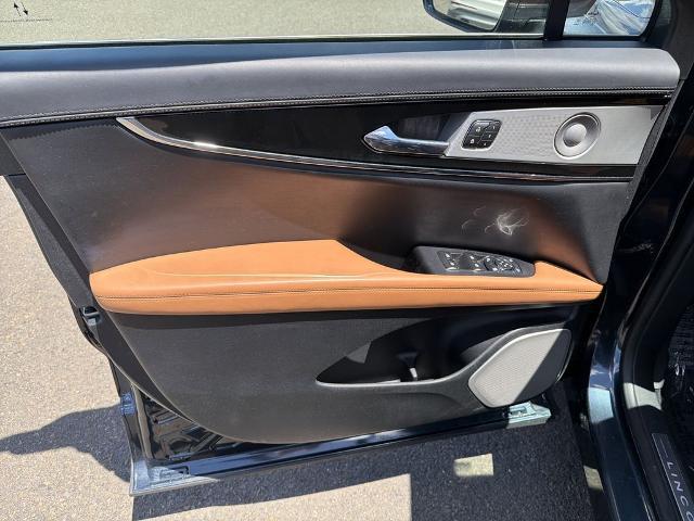 2023 Lincoln Nautilus Black Label