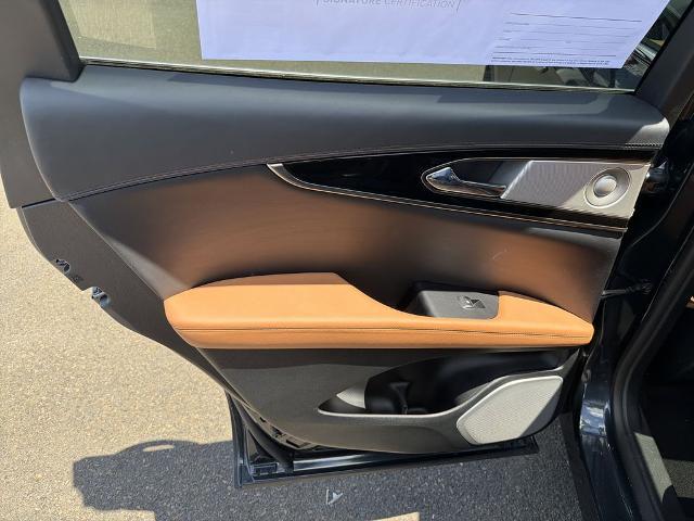 2023 Lincoln Nautilus Black Label