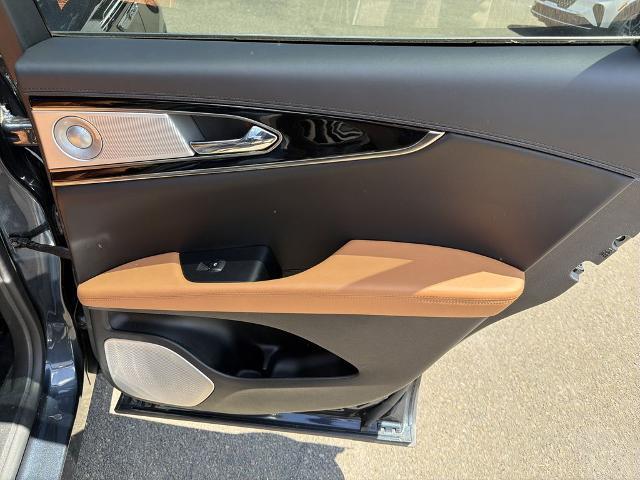 2023 Lincoln Nautilus Black Label