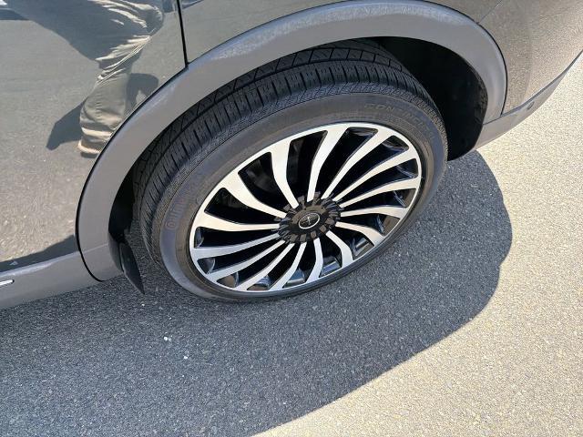 2023 Lincoln Nautilus Black Label