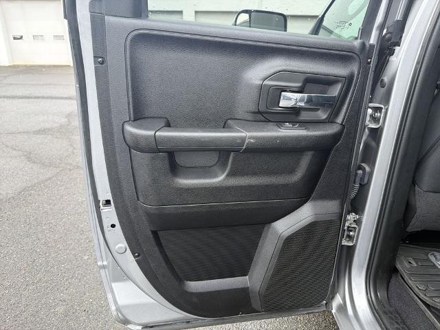 2022 Ram 1500 Classic Warlock Quad Cab 4x4 6'4" Box