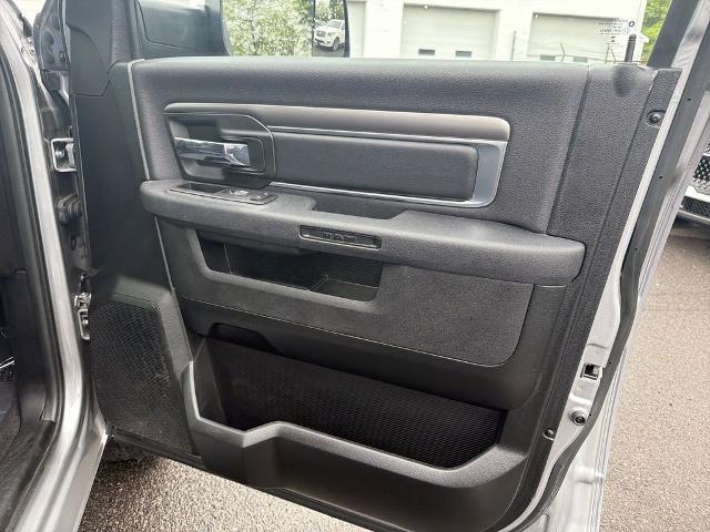 2022 Ram 1500 Classic Warlock Quad Cab 4x4 6'4" Box