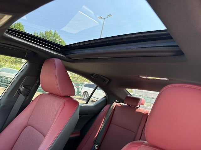 2022 Lexus IS 300 Base