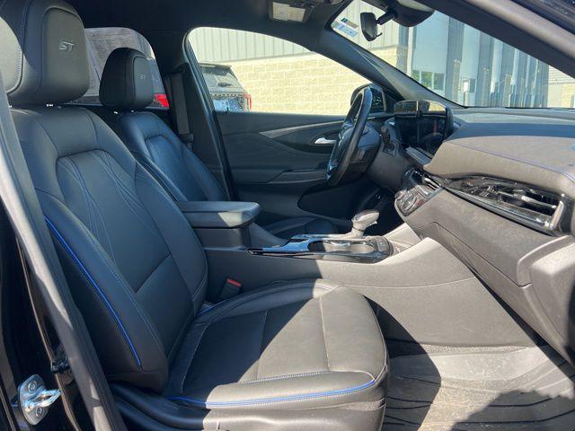 2024 Buick NV Sport Touring FWD