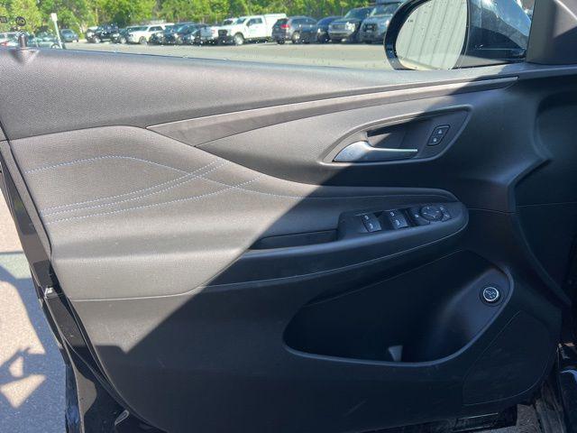 2024 Buick NV Sport Touring FWD