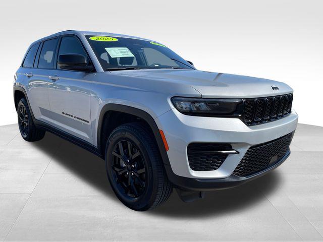 2025 Jeep Grand Cherokee Altitude 4x4