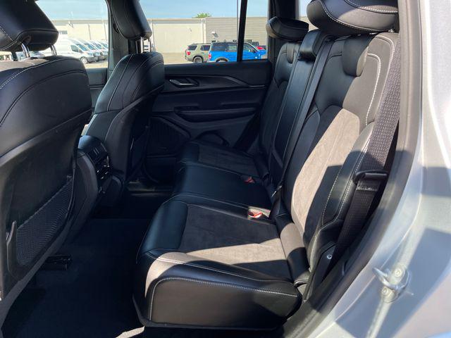 2025 Jeep Grand Cherokee Altitude 4x4