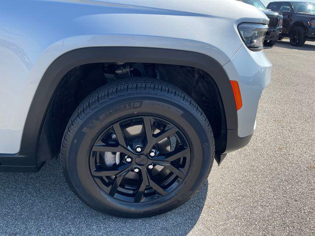 2025 Jeep Grand Cherokee Altitude 4x4