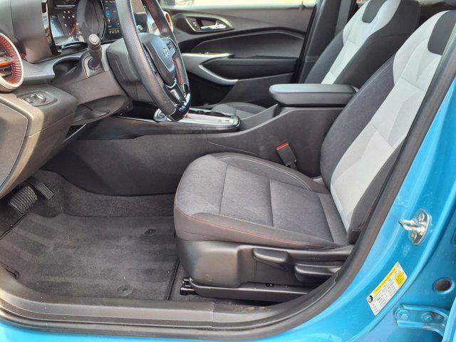 2025 Chevrolet Trax FWD 1RS