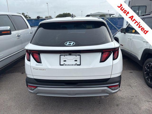 2025 Hyundai Tucson SE