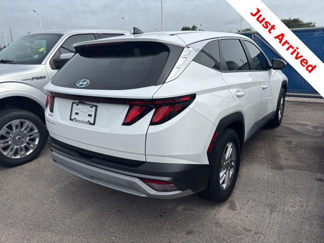 2025 Hyundai Tucson SE