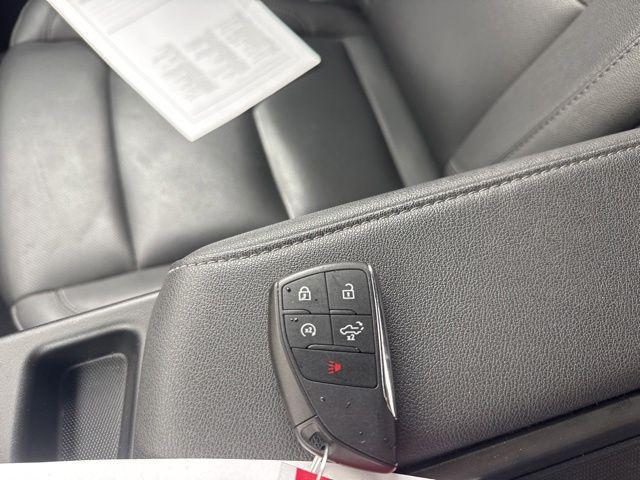 2026 GMC Sierra 1500 Crew Cab, Short Bed, SLT, 4WD