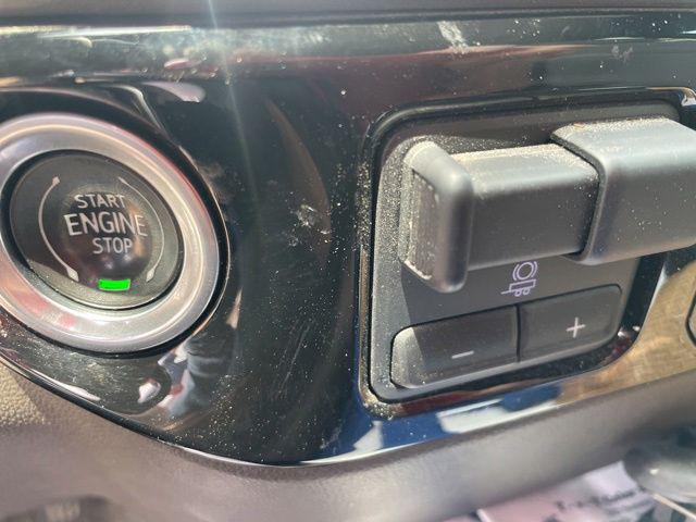2022 Chevrolet Silverado 1500 4WD Crew Cab Short Bed LTZ
