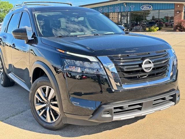 2025 Nissan Pathfinder SL FWD