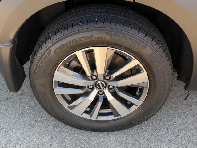 2025 Nissan Pathfinder SL FWD