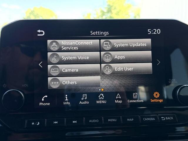 2025 Nissan Pathfinder SL FWD