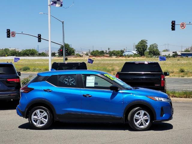 2024 Nissan Kicks S Xtronic CVT