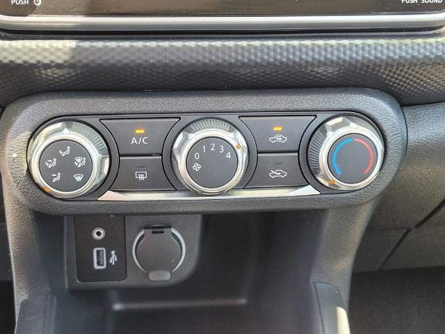 2024 Nissan Kicks S Xtronic CVT