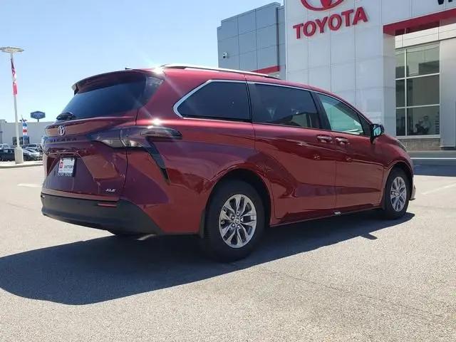 2026 Toyota Sienna XLE