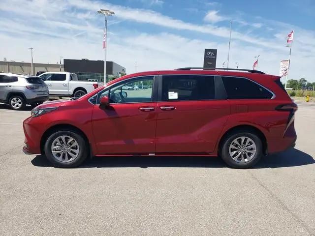 2026 Toyota Sienna XLE