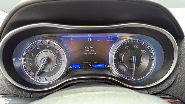 2023 Chrysler 300 Touring L