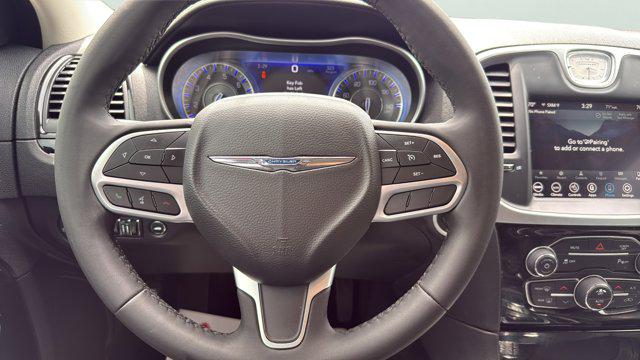 2023 Chrysler 300 Touring L
