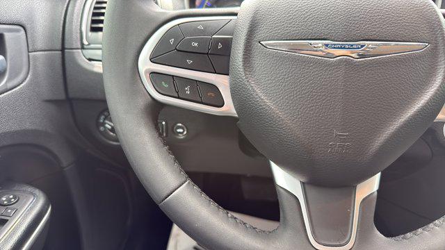 2023 Chrysler 300 Touring L