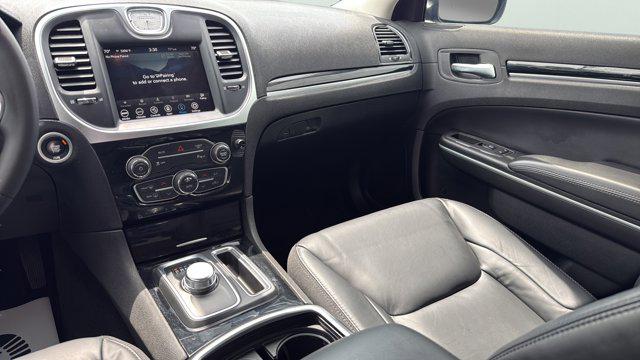 2023 Chrysler 300 Touring L