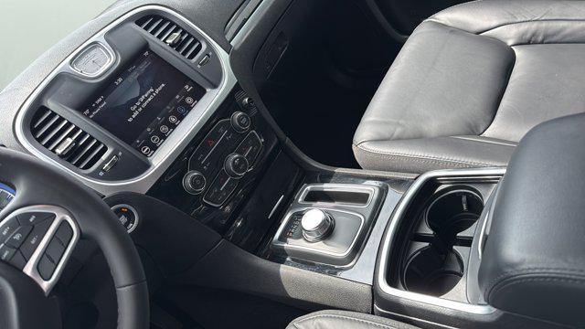 2023 Chrysler 300 Touring L