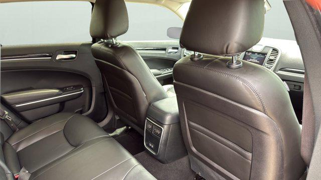 2023 Chrysler 300 Touring L