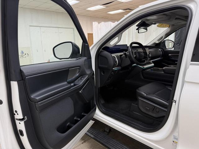 2025 Ford Expedition Platinum MAX