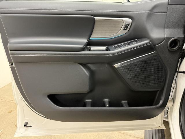 2025 Ford Expedition Platinum MAX