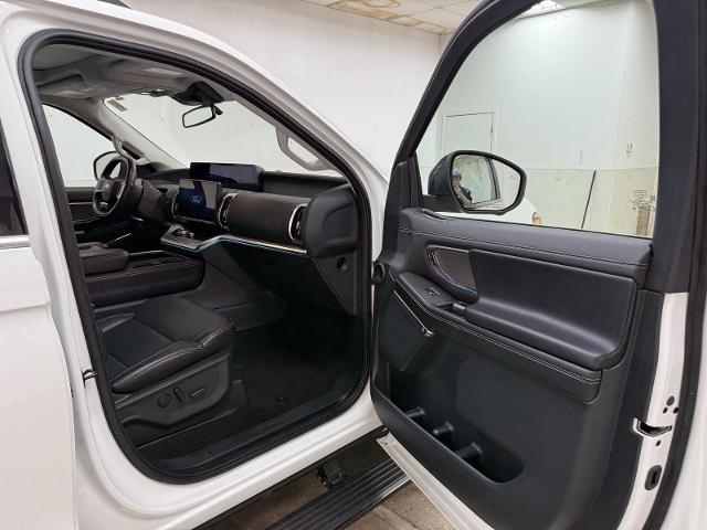2025 Ford Expedition Platinum MAX