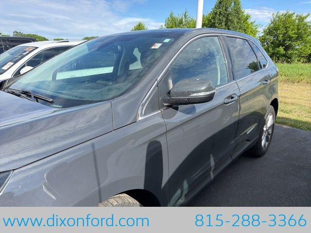 2021 Ford Edge Titanium
