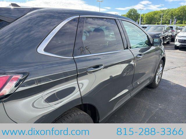 2021 Ford Edge Titanium