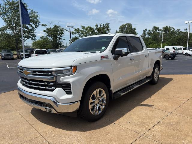 2023 Chevrolet Silverado 1500 4WD Crew Cab Short Bed LTZ