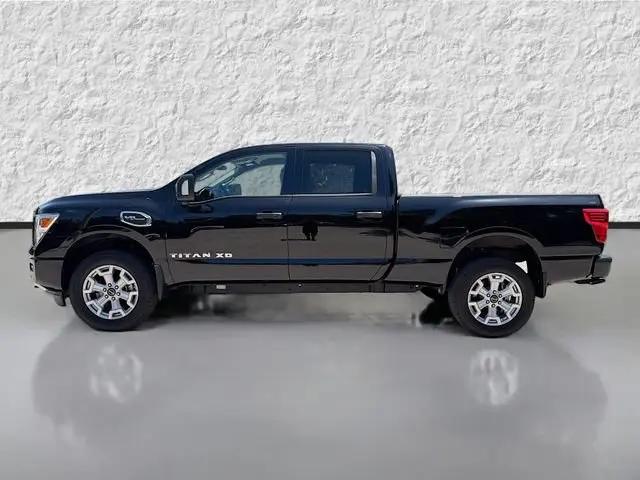 2024 Nissan Titan XD Crew Cab SV 4x4