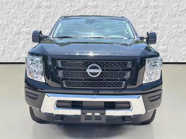 2024 Nissan Titan XD Crew Cab SV 4x4