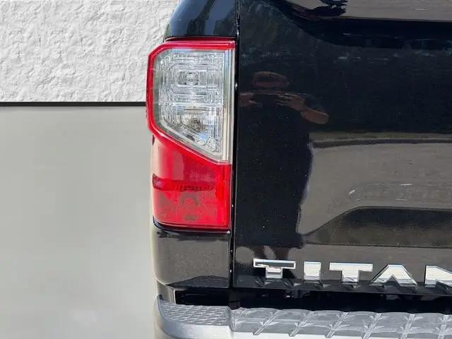 2024 Nissan Titan XD Crew Cab SV 4x4