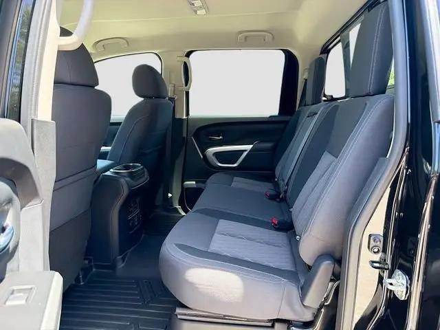 2024 Nissan Titan XD Crew Cab SV 4x4