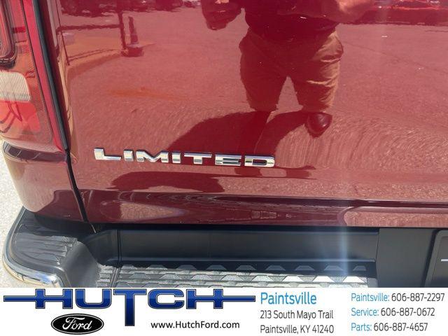 2023 Ram 1500 Limited Crew Cab 4x4 5'7" Box