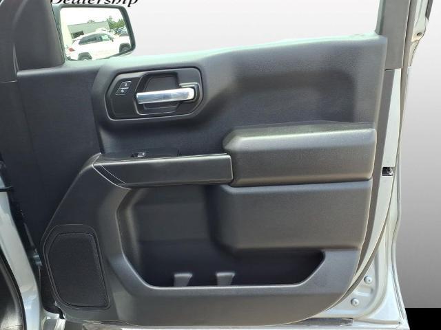 2023 Chevrolet Silverado 1500 2WD Crew Cab Short Bed Custom
