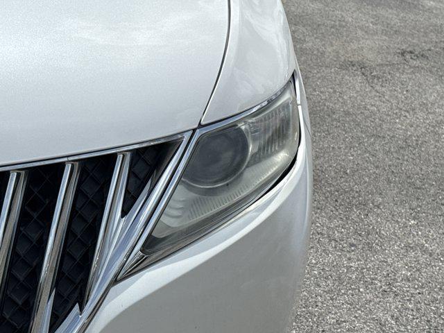 2011 Lincoln MKX Base