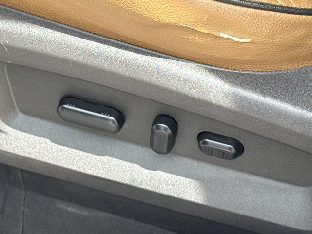 2011 Lincoln MKX Base