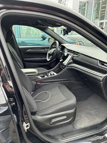 2024 Jeep Grand Cherokee L Laredo 4x4